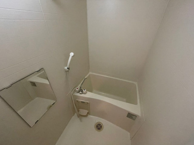 【浴室】 | クレスティアフォーシーズン博多 | 別号室の写真になります。現況優先。