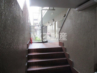 【ロビー】 | 建物の内部です