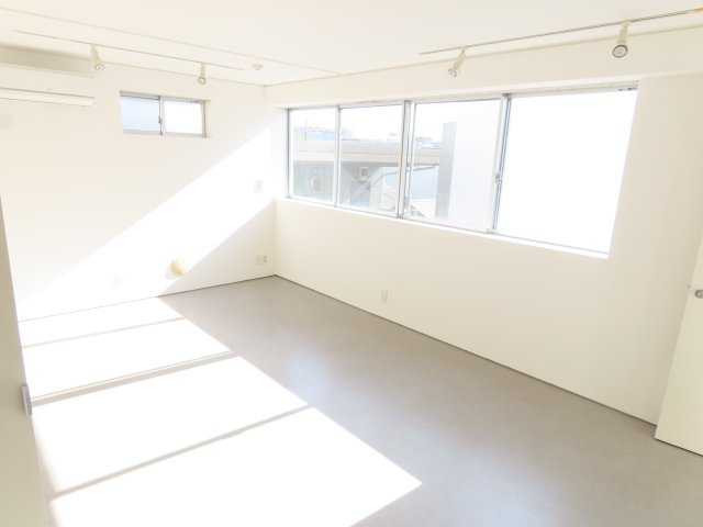 FLAT Yの居間・リビング