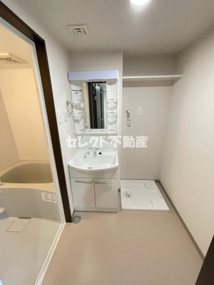 【洗面所】 | 天草マリンヴュー  | 【天草マリンヴュー 】ヘアーセットに便利なシャワー付き洗面台です♪