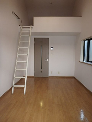 【居間・リビング】 | エンゼルイン博多 | 別号室の写真になります。現況優先。