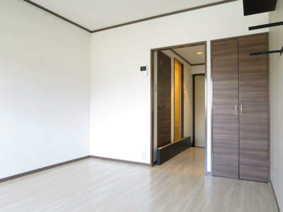 【洋室】 | スリム片江 | 別号室の写真になります。現況優先。