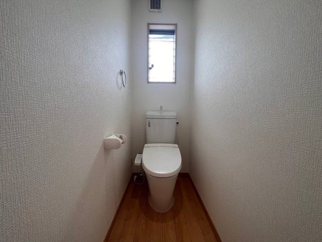 飾磨区中島新築住宅のトイレ
