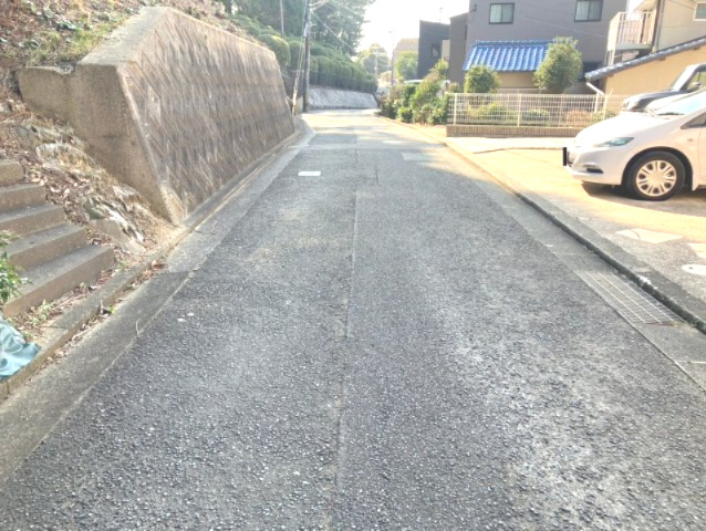 福岡市東区和白東一丁目戸建の前面道路含む現地写真