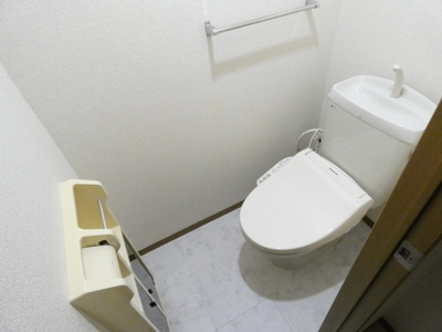 【トイレ】 | セジュール西桃山B | コンパクトで使いやすいトイレです