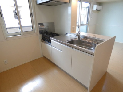 【キッチン】 | ハウスひまわり | お料理しやすいキッチンです