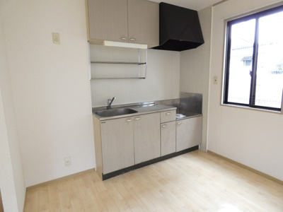 【キッチン】 | ハピネス則貞 | コンパクトなキッチンで掃除もラクラク