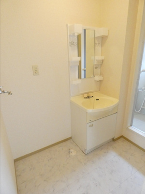 【洗面所】 | ハピネス則貞 | スペースが確保できる洗面所です