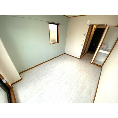 【居間・リビング】 | 春里第一ビル