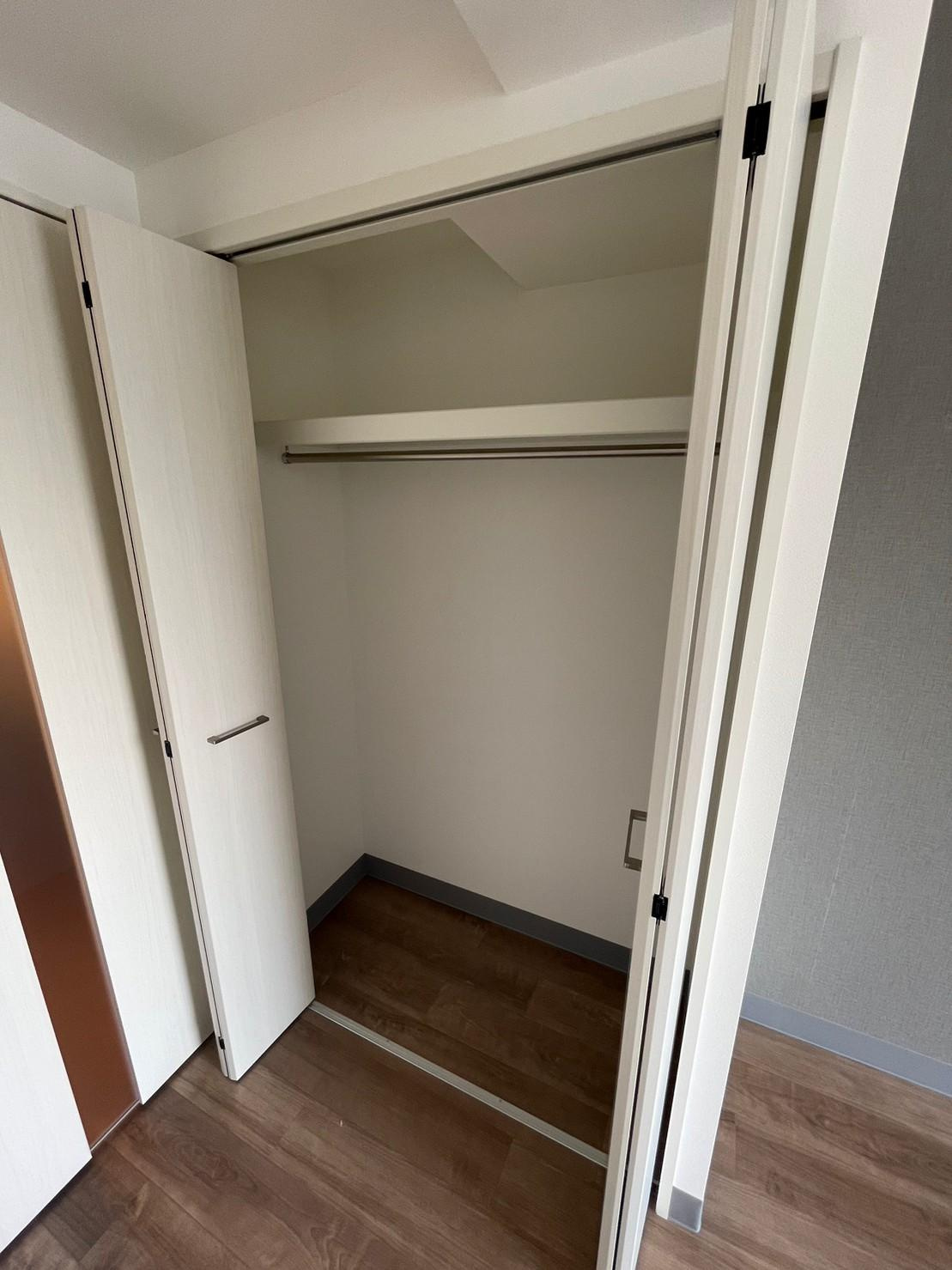 大阪市城東区今福西２丁目の賃貸マンションの収納
