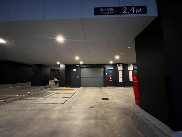 シティタワー大阪本町の駐車場