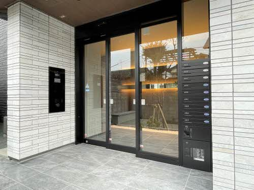 熊本市中央区京町２丁目の賃貸マンションのエントランス