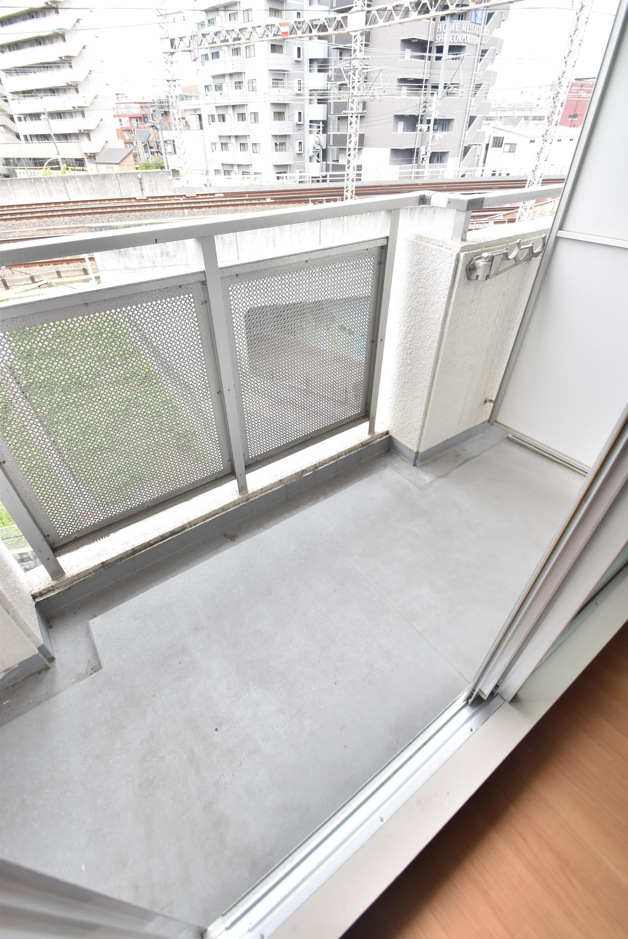 大阪市城東区野江１丁目の賃貸マンションのバルコニー