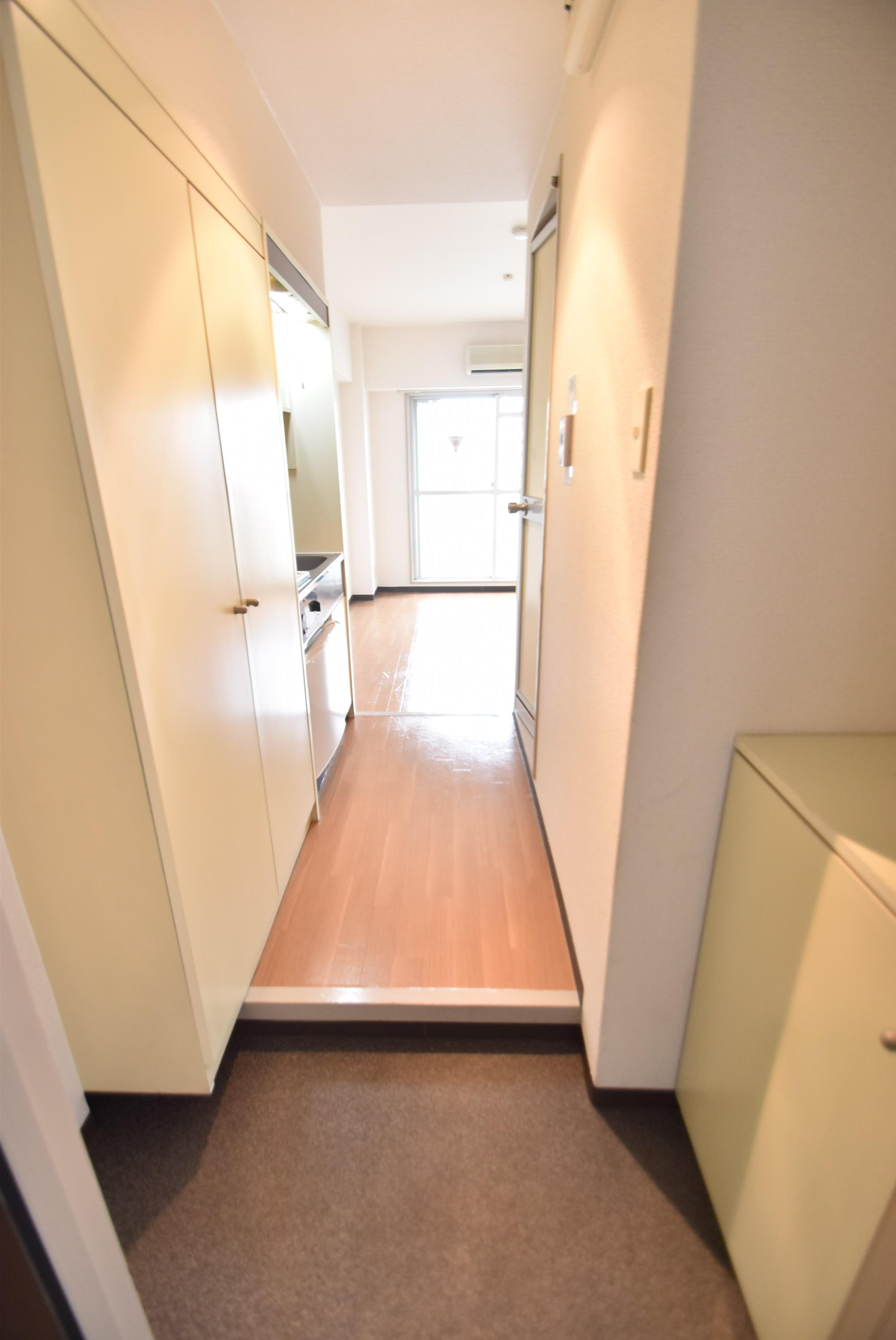 大阪市城東区野江１丁目の賃貸マンションの玄関