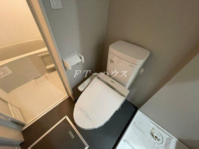 THE　HOUSE　船橋前原(ザ　ハウス　フナバシマエハラ)のトイレ