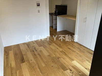 【エントランス】 | ｔｒｉａｓ１２９