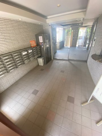 ヴィラ・ロクローのロビー