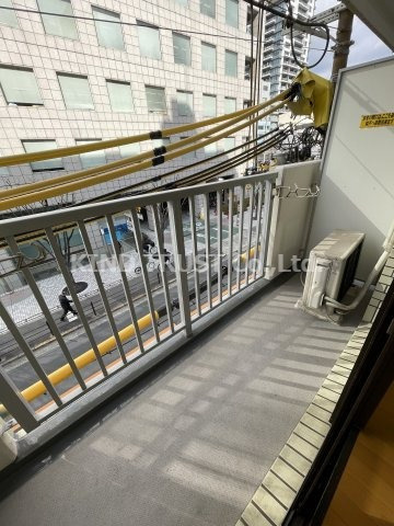 東梅田レジデンス小島のバルコニー|陽当たり良好なバルコニーです