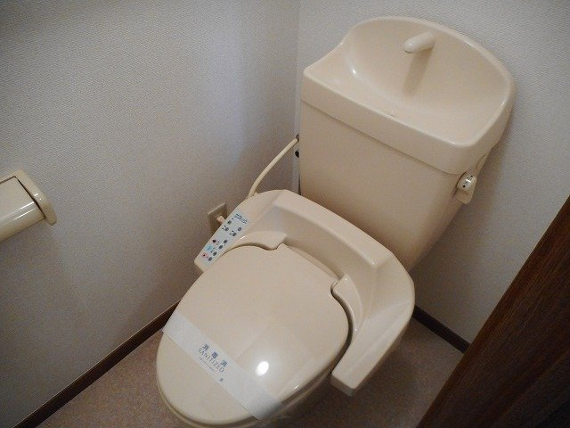 コンフォルターブルⅡのトイレ|ゆったりとした空間のトイレです