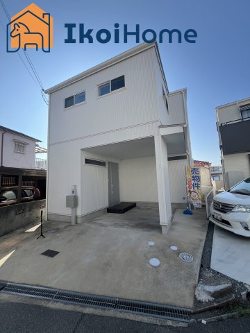 明石市北朝霧丘2丁目　築浅注文住宅　中古戸建の駐車場|●年中無休：見学時間9:00～20:00・当日予約可●小学校までは徒歩14分、中学校までは徒歩5分とお子様がいらっしゃるご家族様にもお勧めです。また周辺には商業施設も充実しています。