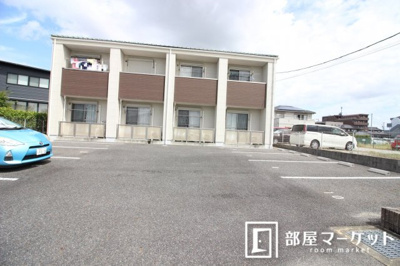 【駐車場】 | ラフィネ浄水