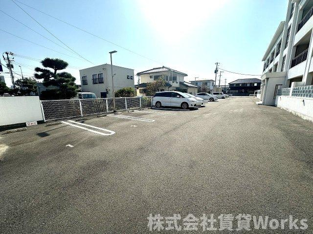 ココクリスタル松茂の駐車場|駐車場があります