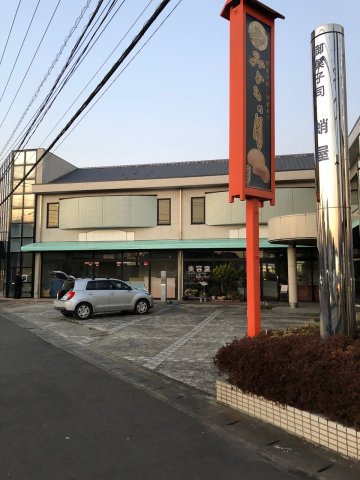 グリーンクリスタルの外観