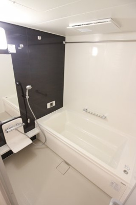 【浴室】 | ラコンフィアンス神戸