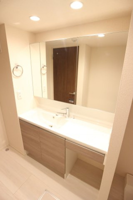 【洗面所】 | ラコンフィアンス神戸