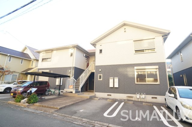 熊本市中央区新屋敷２丁目のアパートの外観