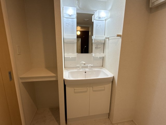 ブルースカイの洗面所