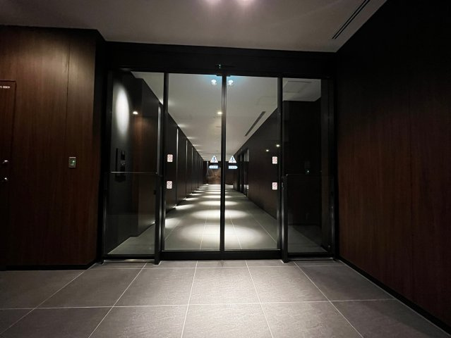 シティタワー大阪本町のエントランス