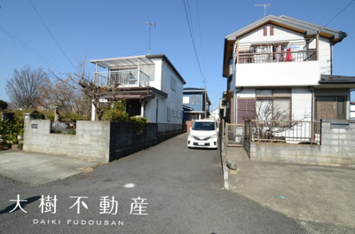【前面道路含む現地写真】 | 海老名市上郷３丁目　中古戸建て　【仲介手数料無料】