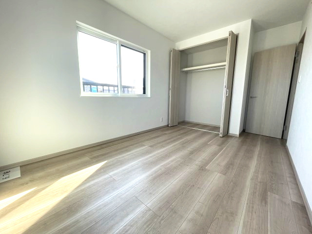 西区井口四丁目　№33666の洋室|2階　6.7帖