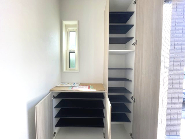 西区井口四丁目　№33666の収納|シューズボックス