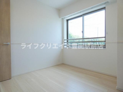 【洋室】 | ラフィナージュ