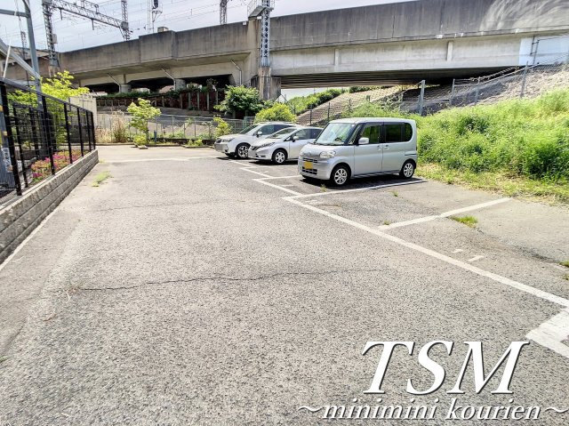 テラス天の川の駐車場|敷地内駐車場