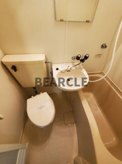 【トイレ】 | プティ・パレ | 落ち着いた色調のトイレです