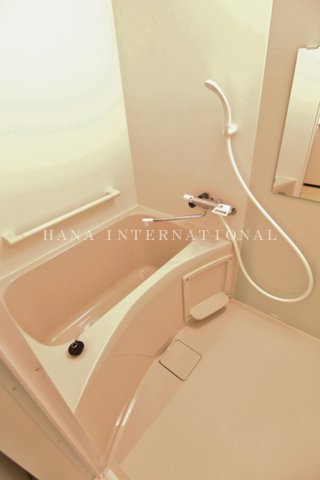 レオパレスコスモスカイの浴室|※現況優先します。