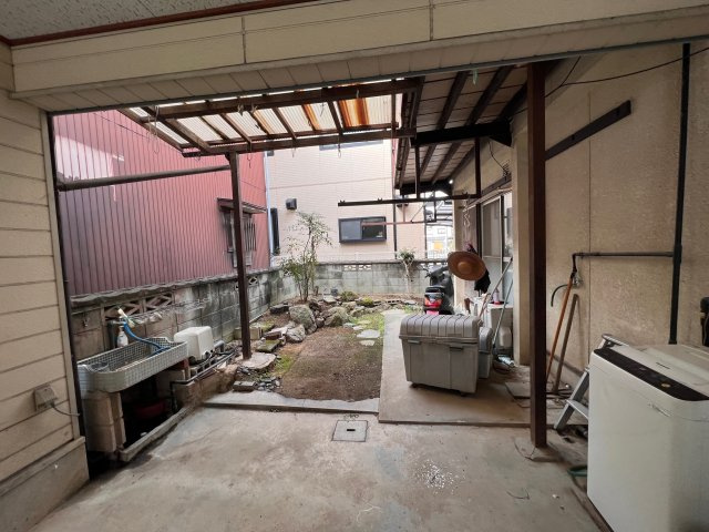 網干区坂出戸建の駐車場