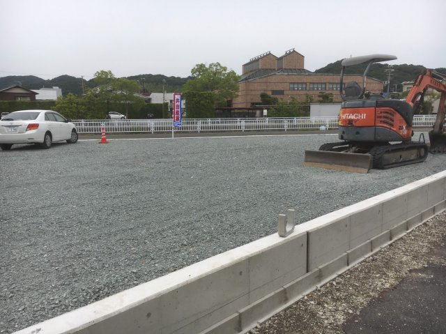 たつの市御津町東釜屋　売土地の前面道路含む現地写真|御津総合支所のすぐ近くです♪
