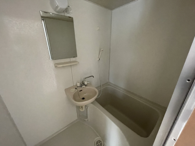 シティライフ稗原の浴室