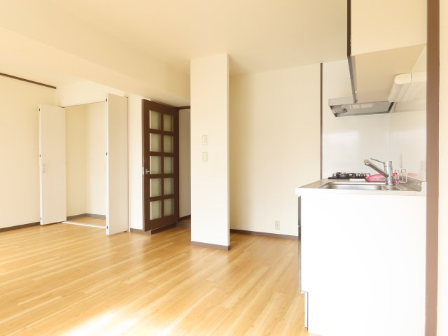 ハイツパオの居間・リビング