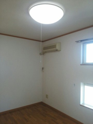 【内装】 | ドリーム・パレス | 内装は落ち着いています