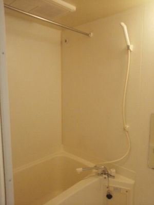 【浴室】 | ドリーム・パレス | コンパクトで使いやすいお風呂です