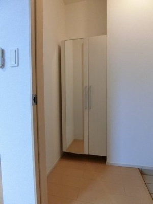 【内装】 | ハルコウ・イズミ