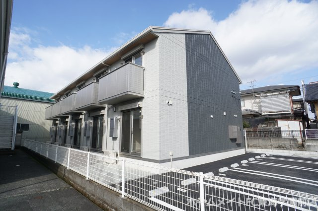 熊本市東区小山２丁目のアパートの外観