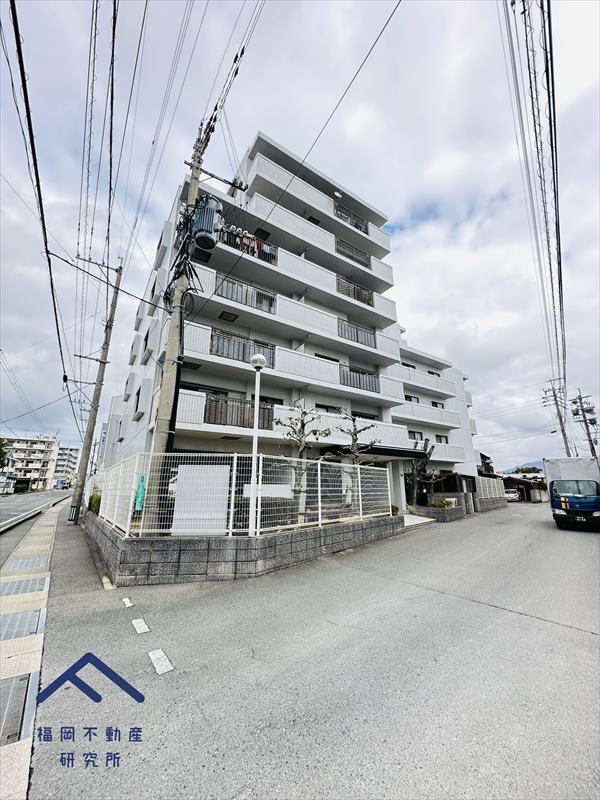 ヒューマンズ古賀の外観