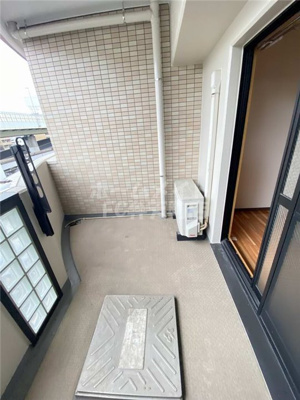 【バルコニー】 | シャトー弁天参番館 | バルコニーがあります