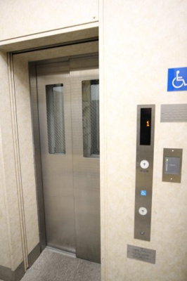 【設備】 | シャトー弁天参番館 | エレベーター完備です